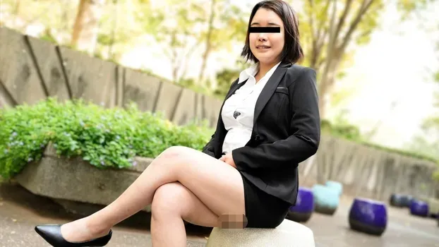 真鍋史緒里：むっちりリクルートスーツの巨乳娘と中出し面接！