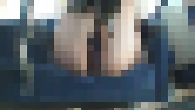 路線バス運転手のパンチラ接写盗撮コレクション4