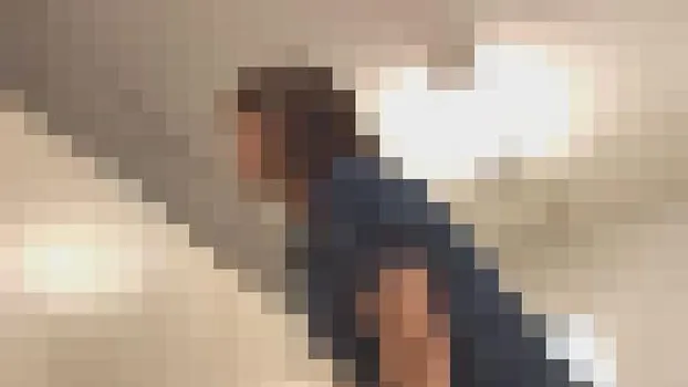 人妻おもらし逆さ撮り