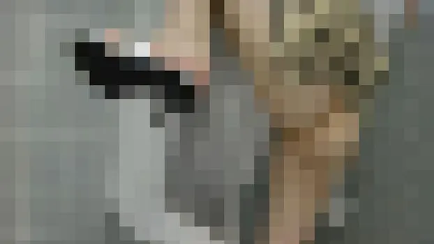 熟女の立ちション便