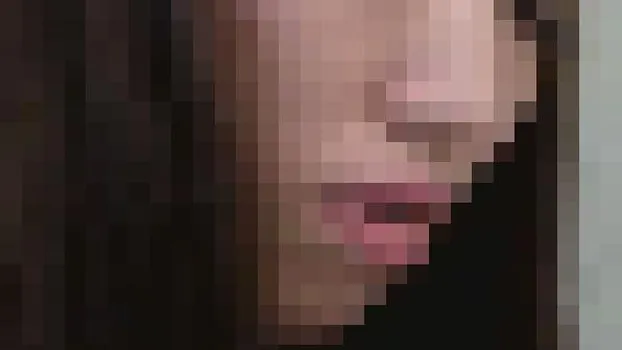 喫茶店カウンターパンチラ