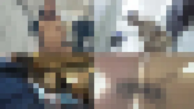 電車で隣の女性にチンコを見せたら