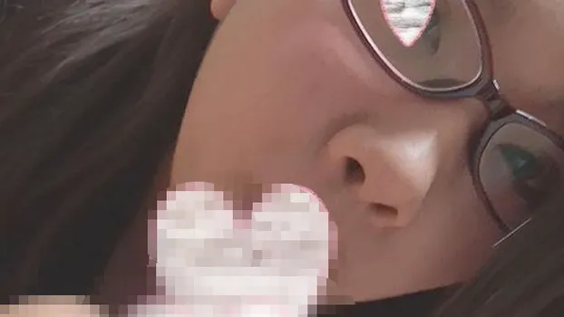 地味目な女の子のめちゃくちゃ気持ちのいいチンポ舐め。この娘ならめがねも◎