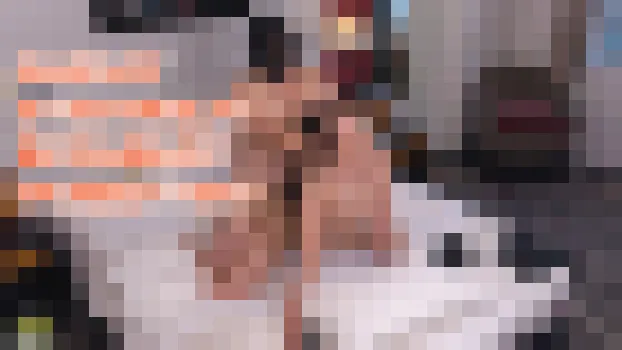 H：お金がなくて おっさんの中出しを 受け入れる女の子 でも何度もイっちゃう