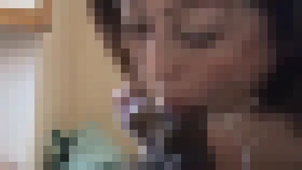 粗チンの大学生が極小のアソコをおか○さんにフェラしてもらって射精後の萎えチンもしゃぶらせてました