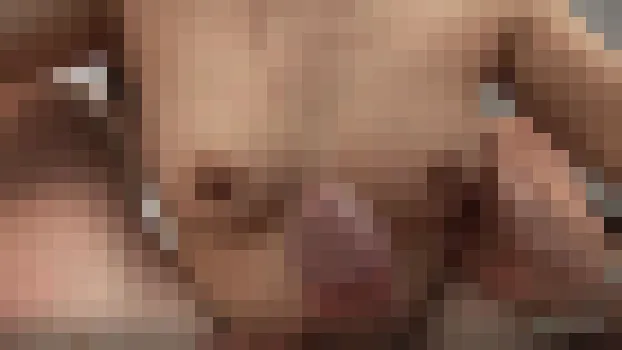 それで：無修正。ストリートガール、プラはバーで出会った外国人男に興奮し、彼を家に連れ帰って激しくセックスした。