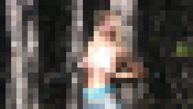 ガルシア：Spunky Blonde Teen Plays with Herself in the Forest