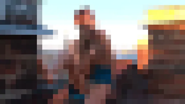 ソフィB：Sexy Russian Babe Sofy B Posing Nude On The Rooftop