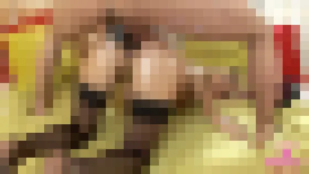 シンシア・S・ルディ・ブラット：Tanned Cynthia S Takes A Black Dildo And Cock In Her Ass At Once!