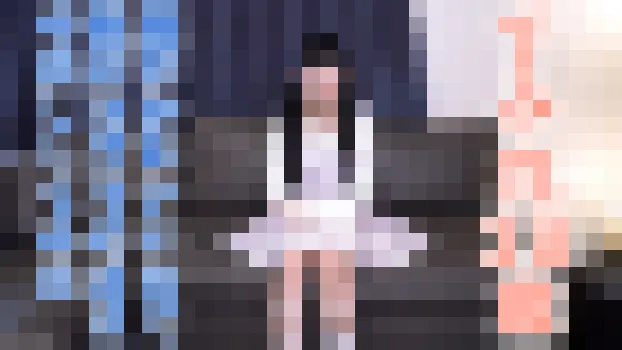 すみれ(18)可愛い黒髪ツインテールの４回目撮影。可愛い服を着てきたので、脱がさず着衣のまま中出ししてしまいました。