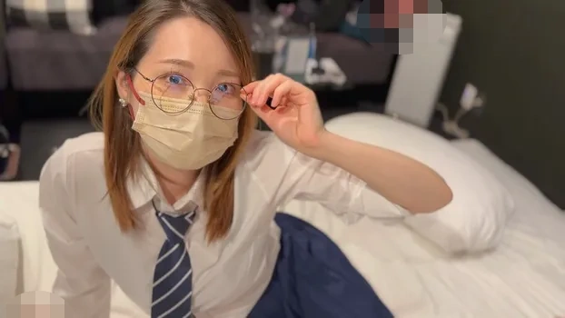 SHIORI：本物グラビアアイドルを撮影のついでにハメ撮りして中出し